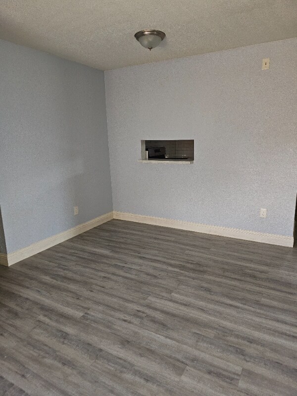 Building Photo - 9814 Thorn St