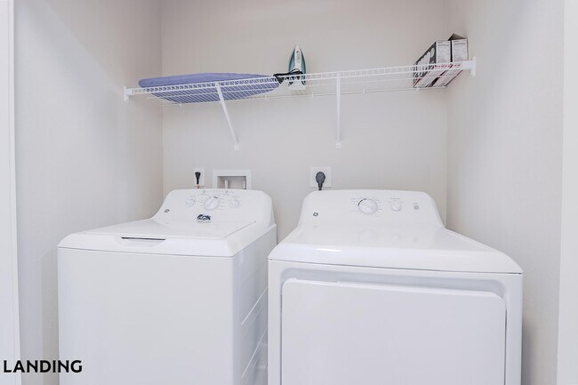 Building Photo - 2361 Commerce Park Dr NE