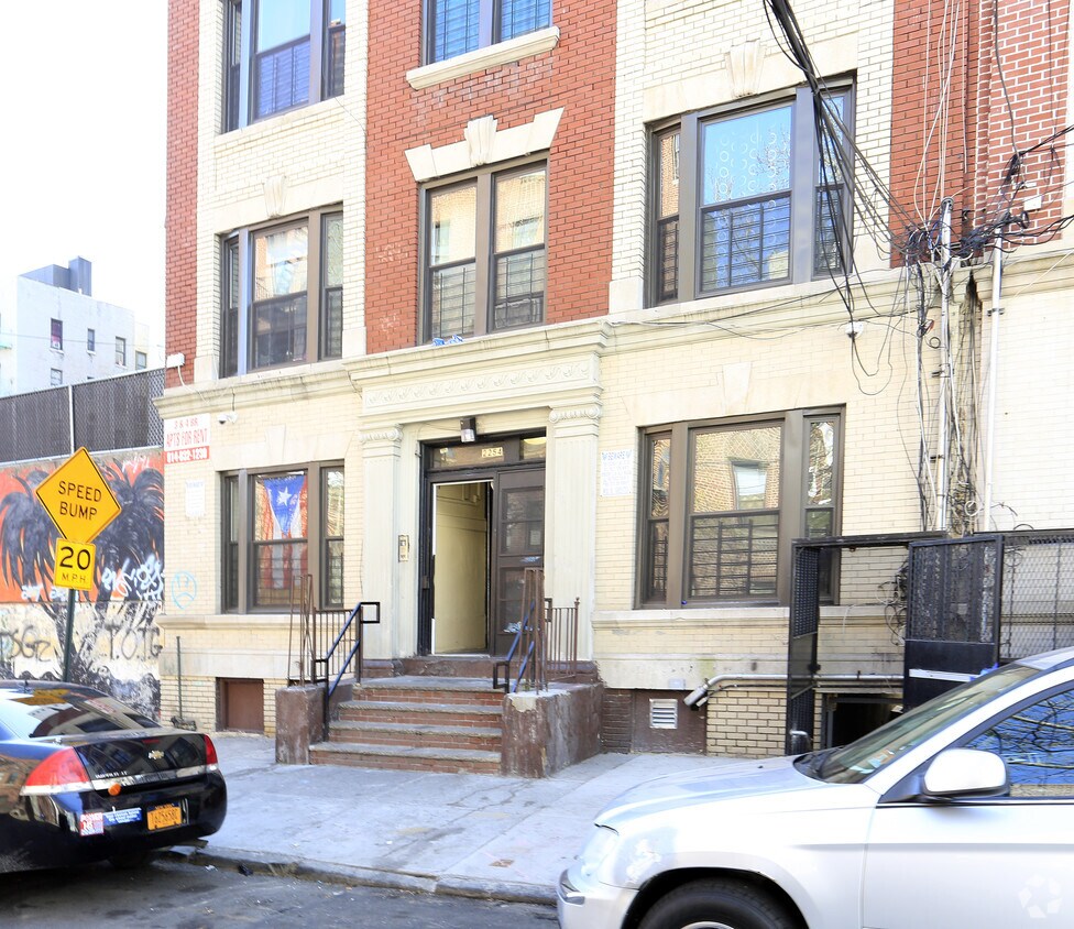 Building Photo - 2254 Bassford Ave