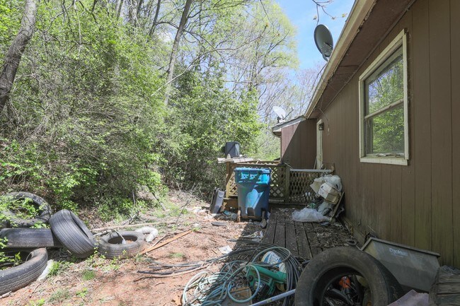 Foto del edificio - 507 Mountain Ridge Rd