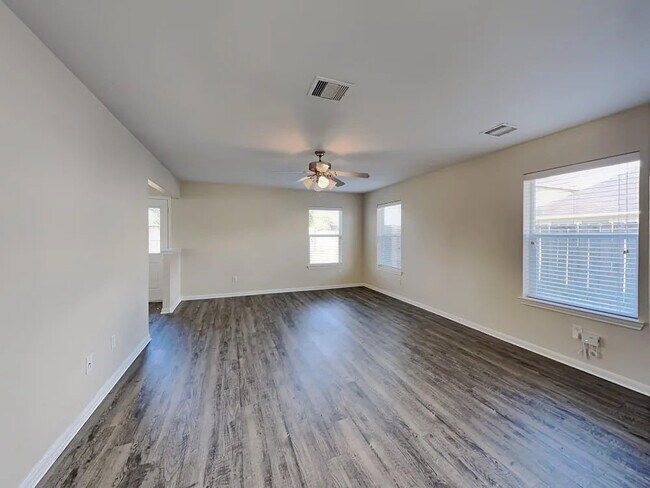 Foto del edificio - 16419 Noble Meadow Ln