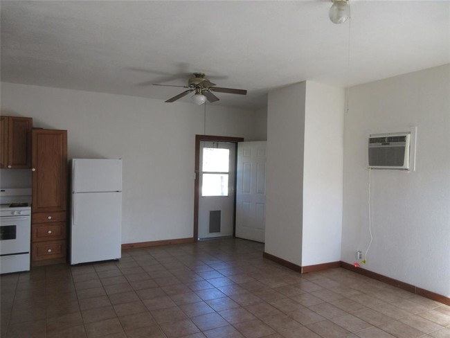 Building Photo - 9174 County Rd 302