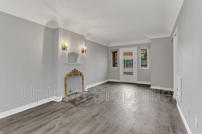 Foto del edificio - 1328 NE 68th Ave