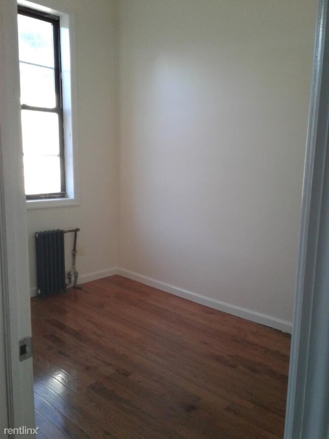 Building Photo - 2 br, 1 bath  - 855 Willoughby Ave