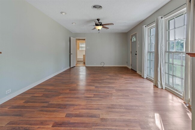 Building Photo - 1113 Felder