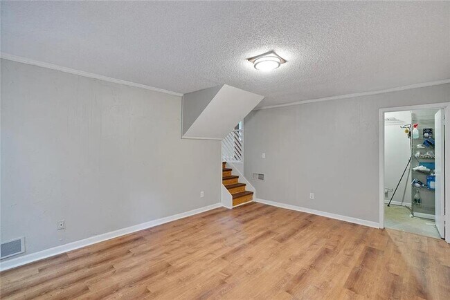 Foto del edificio - 9825 Coleman Rd