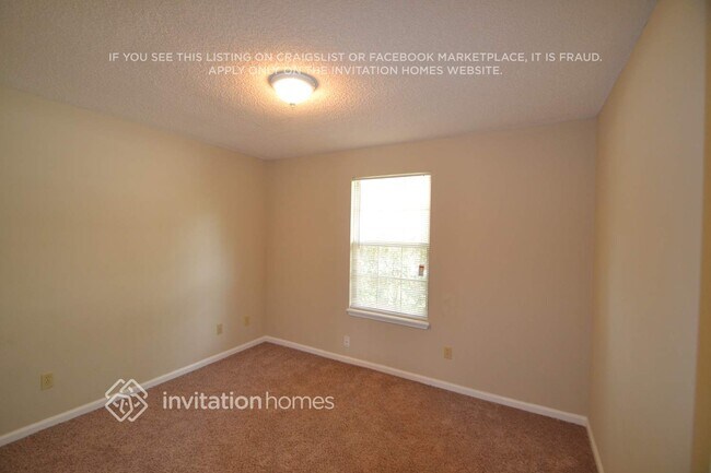 Foto del edificio - 2743 McCormick Woods Dr