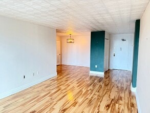 Building Photo - 5300 Holmes Run Pkwy