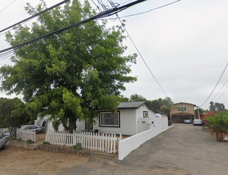 Foto del edificio - 7169 Central Ave