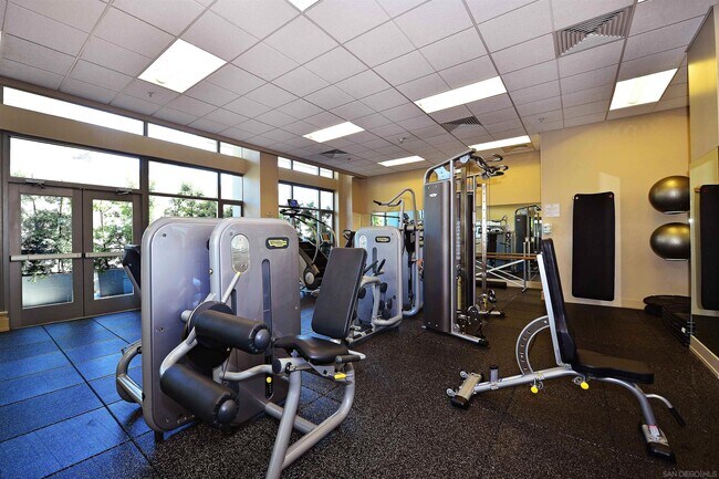 Building Photo - 575 Sixth Ave