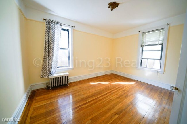 Building Photo - 35-06 73rd St