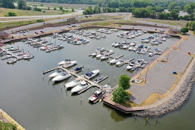 Building Photo - 6143 S Dune Harbor Dr