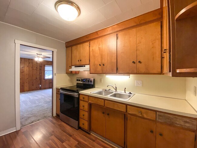 Foto del edificio - One Plus Bedroom House For Rent!