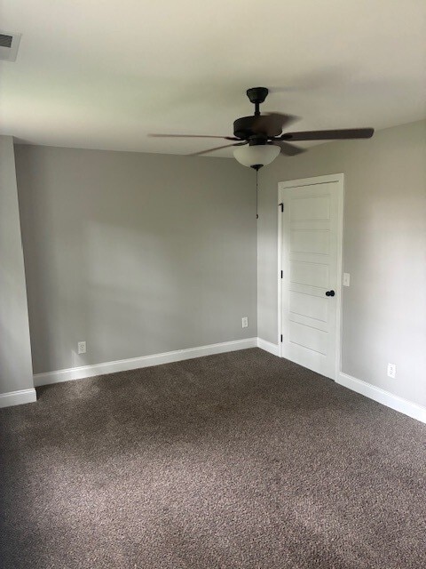 Building Photo - Rossview