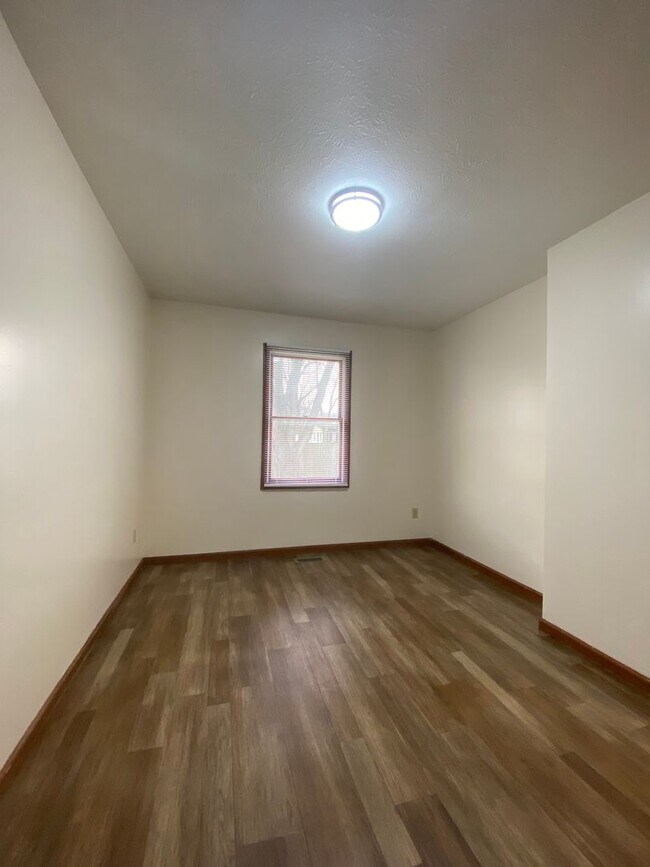 Foto del edificio - 1007 Zollinger Rd