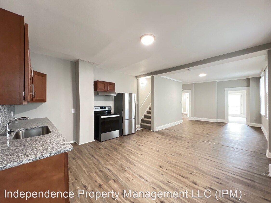 Foto principal - 4 br, 2.5 bath House - 4433 Colerain Ave