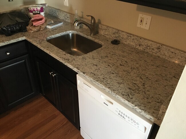 Building Photo - 8048 Abbey Court