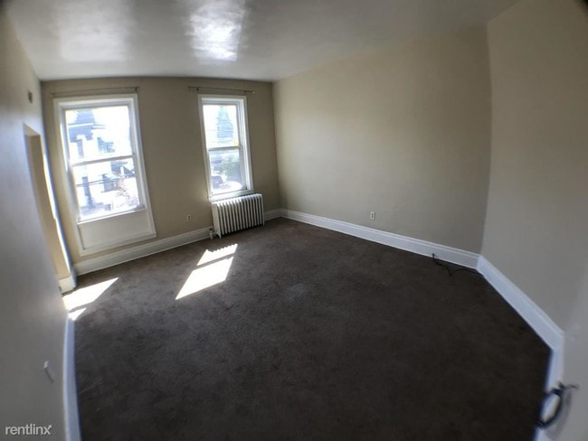 Building Photo - 501 Greenfield Ave