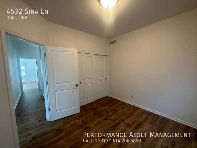 Building Photo - 4532 Sina Ln