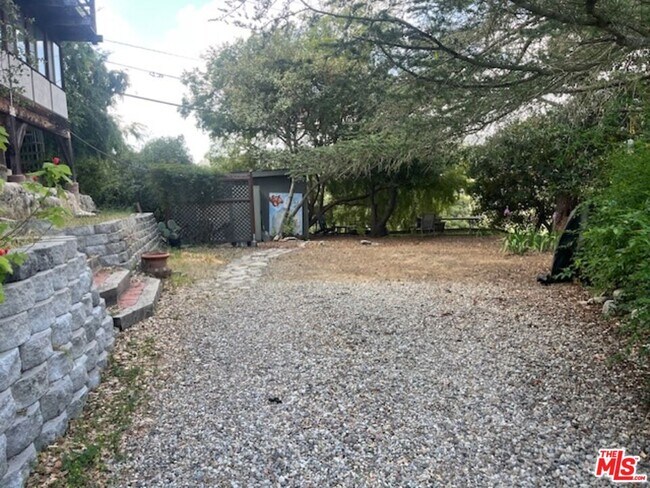 Building Photo - 21516 Encina Rd