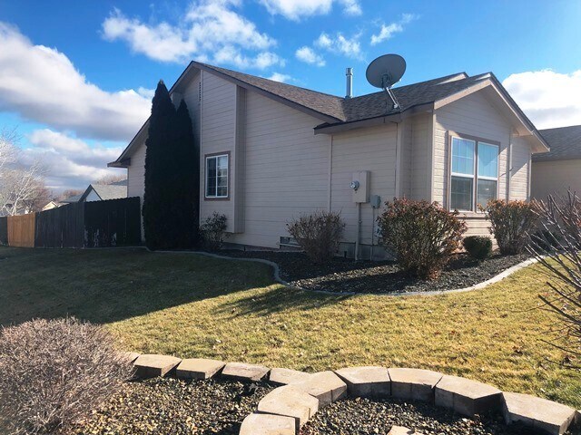 Foto del edificio - 1400 Chelsey Cir