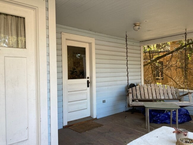 Photo - Beautiful, Large 3 Bedroom House Steps fro...