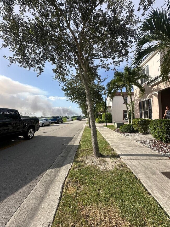 Foto del edificio - 9283 SW 172nd Ave