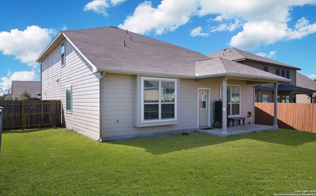 Building Photo - 5727 Ivans Farm
