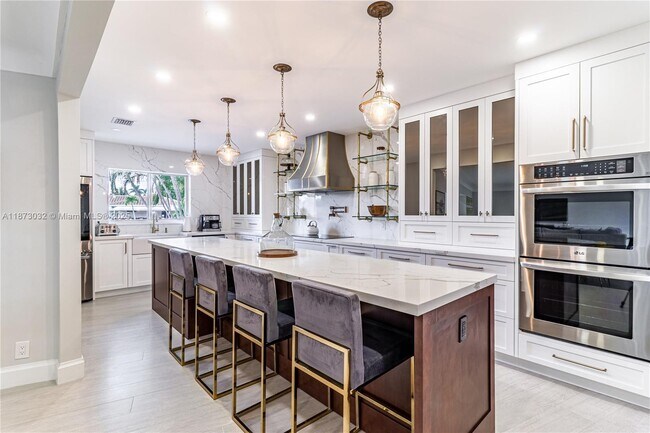 Foto del edificio - 2810 NE 59th Ct