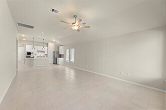 Building Photo - 327 Shining Succulent Dr