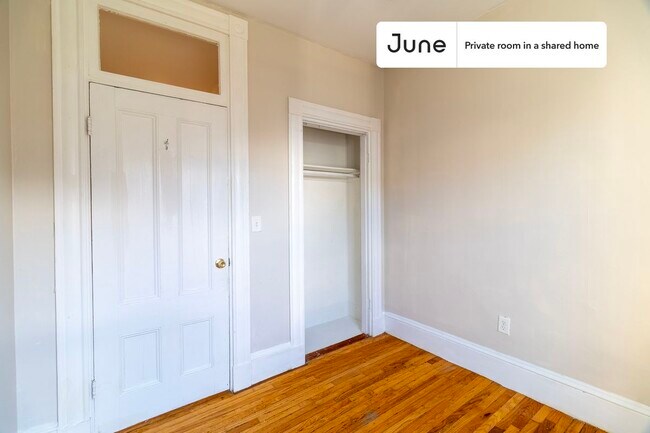 Building Photo - Room in Shared 4 bed/2 bath home in Allston