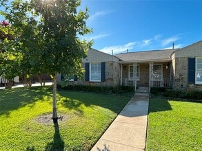 Building Photo - 5024 W University Blvd