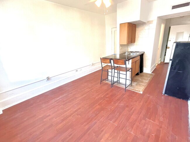 Foto del edificio - 1324 Locust St