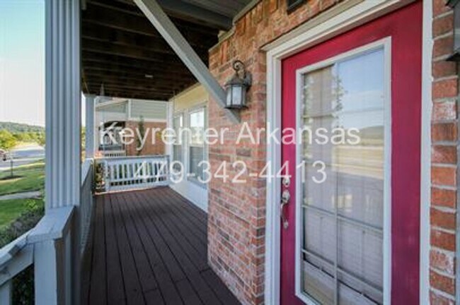 Foto del edificio - Beautiful 3 Bed/3 Bath in Fayetteville!