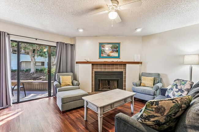 Building Photo - 160 Ocean Hibiscus Dr