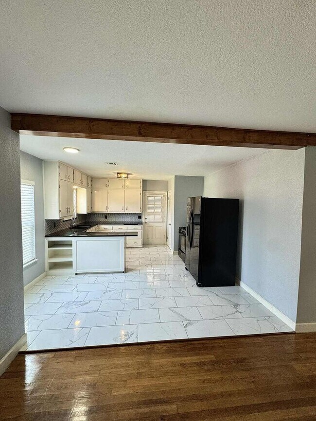 Foto del edificio - 4000 Austin Ave