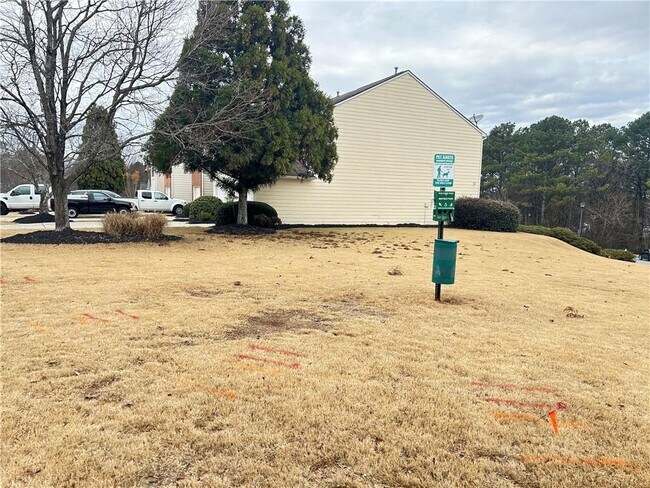 Building Photo - 2651 Waverly Hills Dr