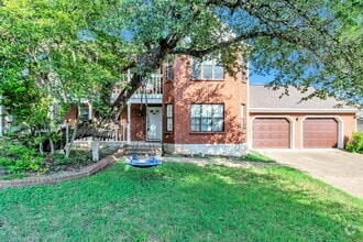 Building Photo - 10903 Chateau Hill
