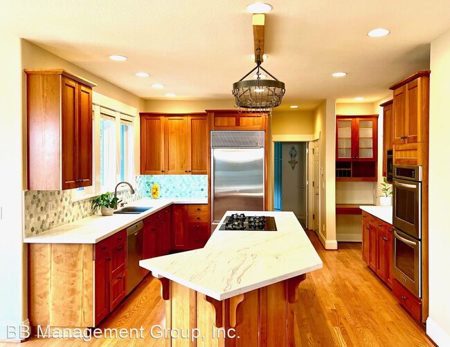Foto del edificio - 3 br, 2.5 bath House - 1123 NW Park Ridge ...