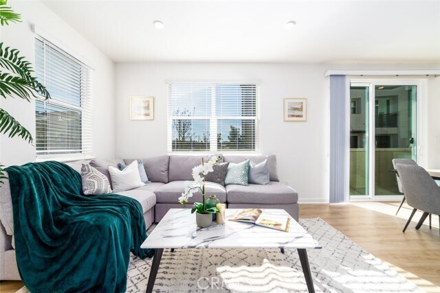 Building Photo - 11037 Serene Dr