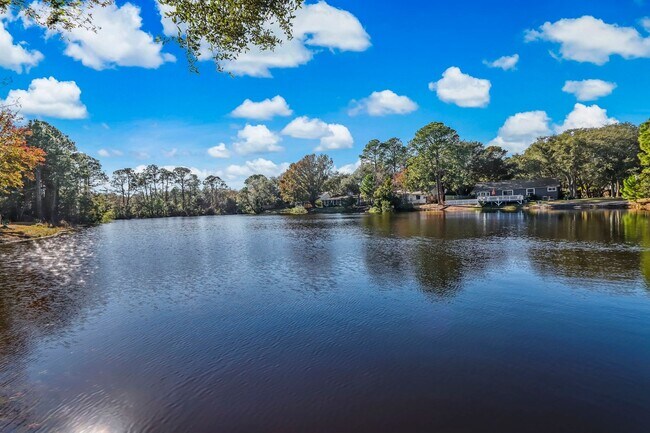 Building Photo - Enjoy Florida Lifestyle on Amelia Island