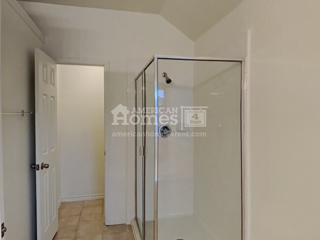 Foto del edificio - 521 Covey Trl