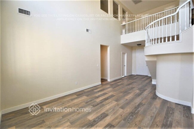 Foto del edificio - 10100 Crest Brook Pl