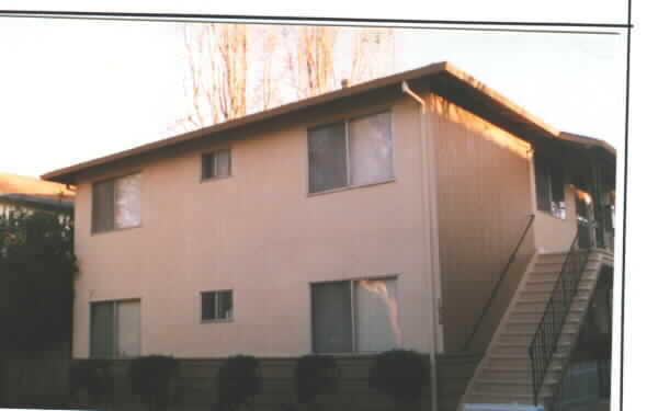 Building Photo - 1030 W Hamilton Ave