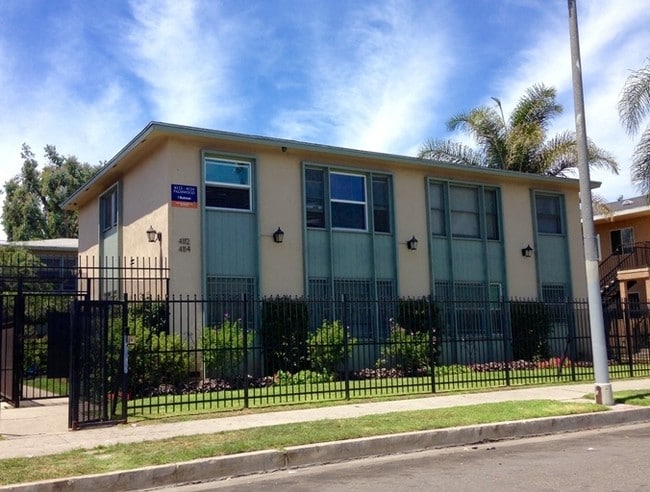 Building Photo - 4112-4114 Palmwood Dr