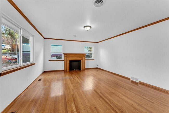 Foto del edificio - 515 W Holly St