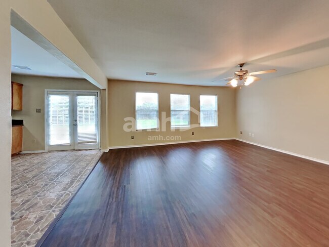 Building Photo - 3803 Dogwood Trl
