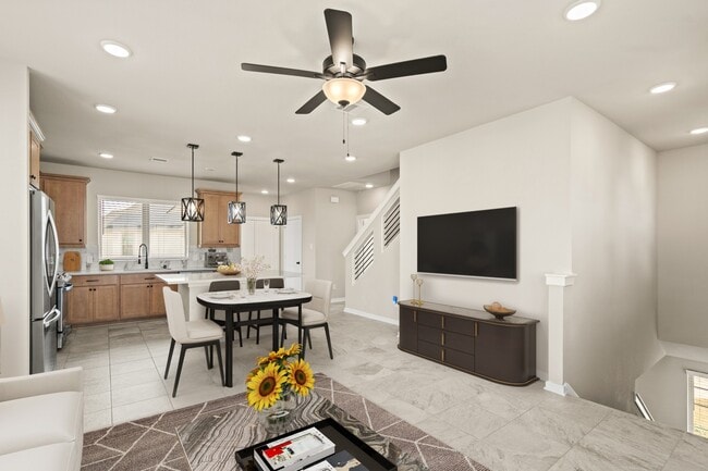 Building Photo - 23914 Sumac Blf Trl