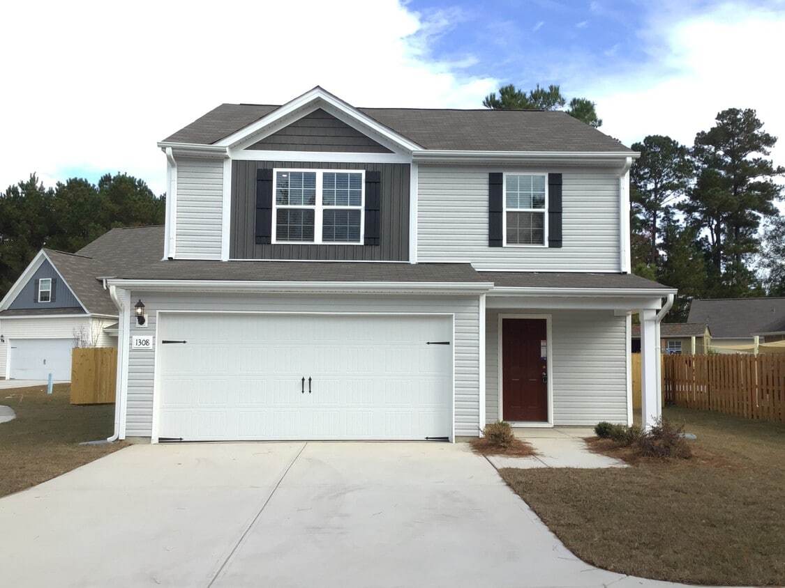 1308 John Swann Street House Rental in Navassa, NC