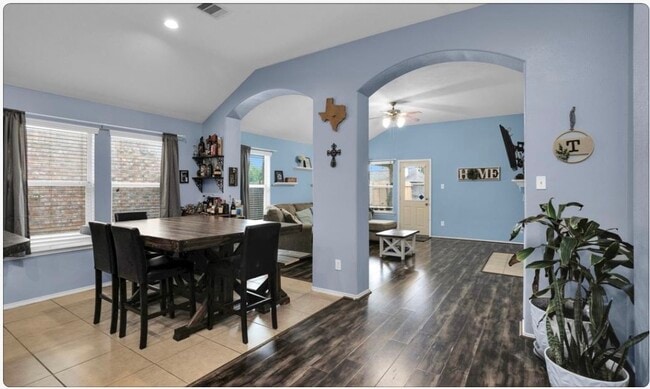 Building Photo - 5015 Bridgecrossing Ct